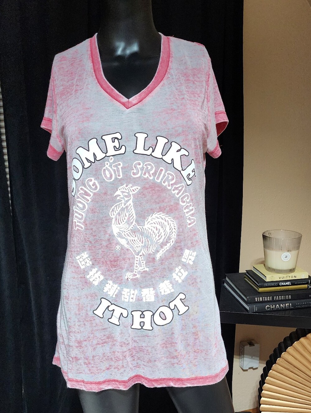 Sriracha Hot Chili Sauce Rooster Graphic Tee Pink Burnout Y2K Grunge XL - Picture 5 of 11